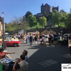 Oldtimertreffen am Fruehlingssonntag in Bingen am Rhein Buergermeister Neff Platz