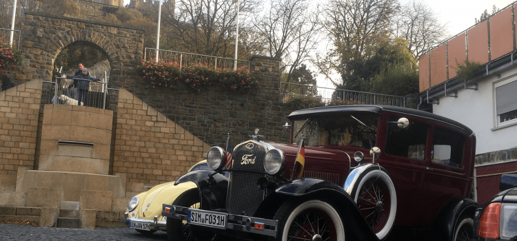 Oldtimertreffen am Mantelsonntag (Oktober 2017) Oldtimertreffen BGM Neff Platz Bingen 2017-10-29