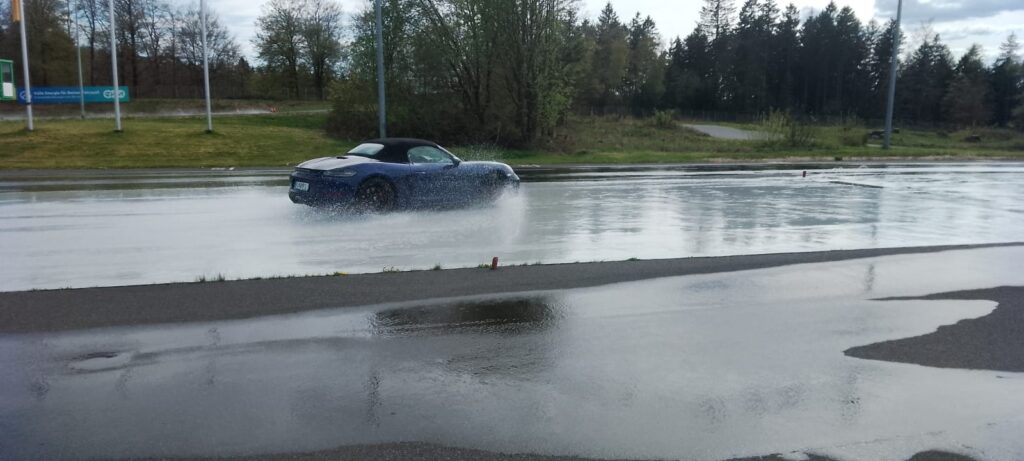 Fahrsicherheitstraining des MSC Bingen e.V. am Nürburgring - Schleuderplatte