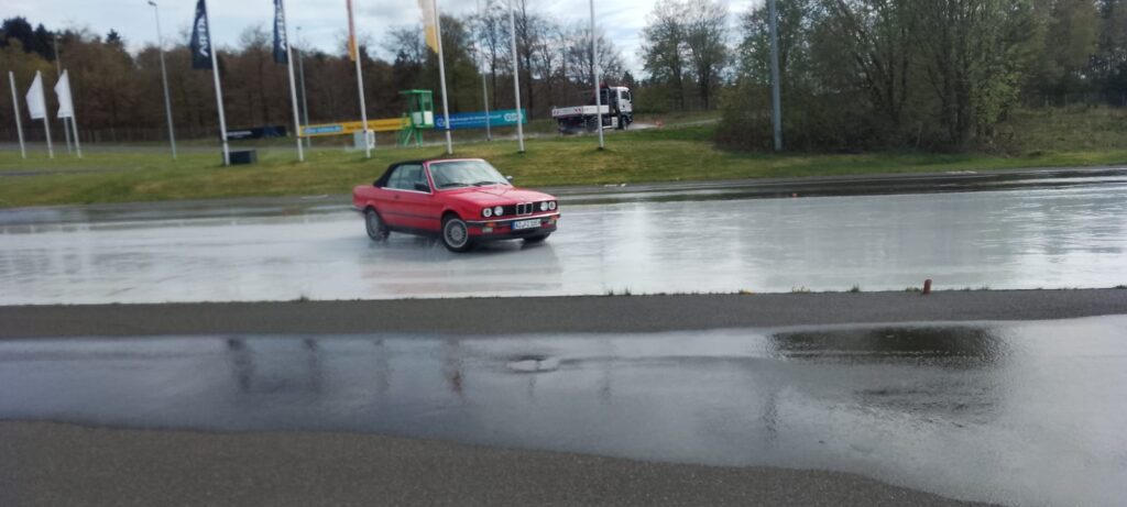 Fahrsicherheitstraining des MSC Bingen e.V. am Nürburgring - Schleuderplatte
