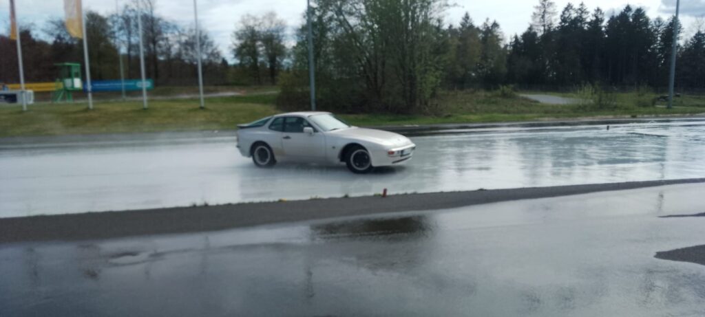 Fahrsicherheitstraining des MSC Bingen e.V. am Nürburgring - Schleuderplatte